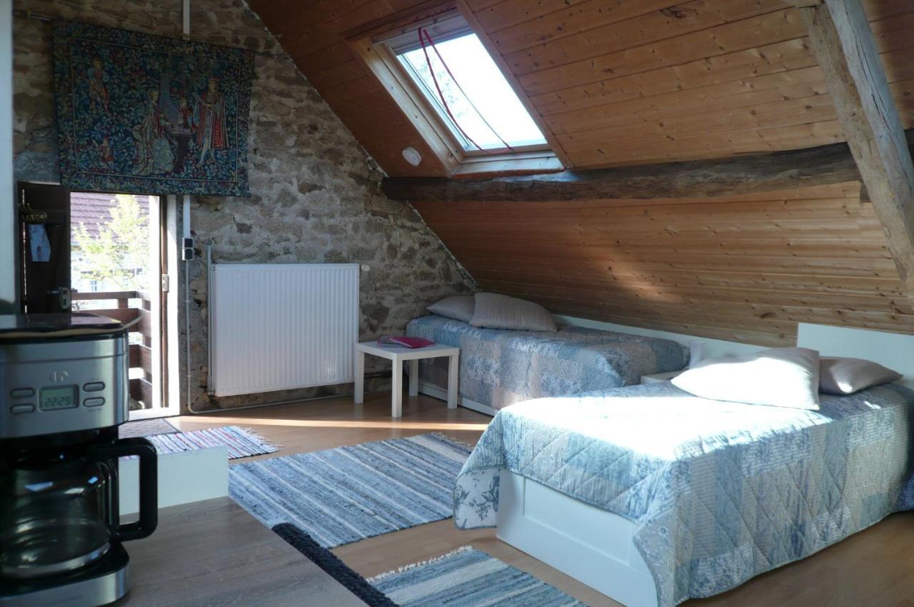 Le Petit Papillon Bed & Breakfast Eymoutiers  ภายนอก รูปภาพ