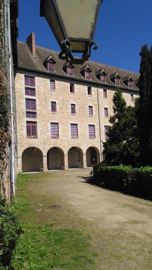 Le Petit Papillon Bed & Breakfast Eymoutiers  ภายนอก รูปภาพ